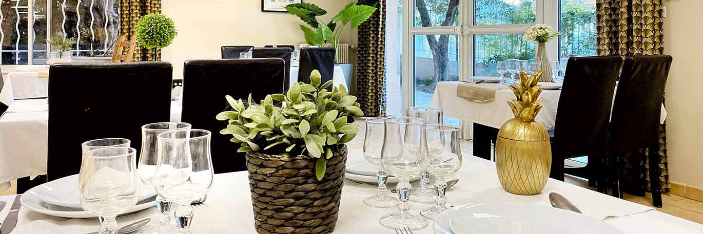 Salle du restaurant de l'EHPAD Le Clos des Oliviers