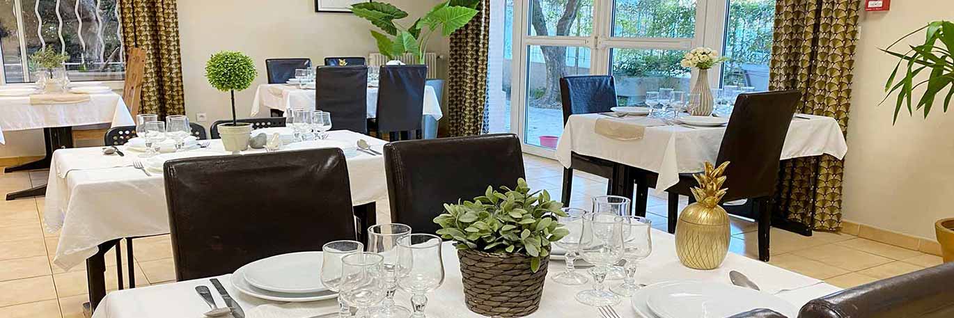 Dîner à la maison de retraite Le Clos des Oliviers